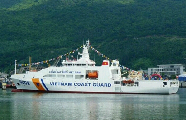 Royal Navy Works With Vietnamese Coast Guard