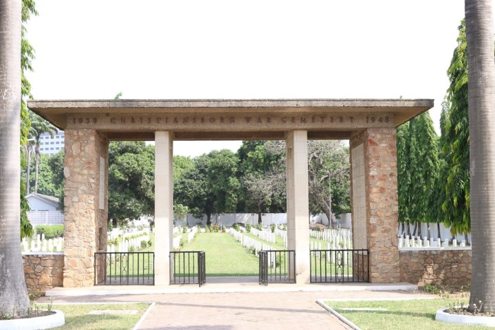 Commonwealth War Graves Cemetery Presentation