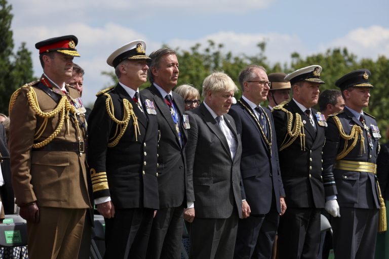 Armed Forces Personnel Mark 40th Anniversary Of The Liberation Of The Falkland Islands