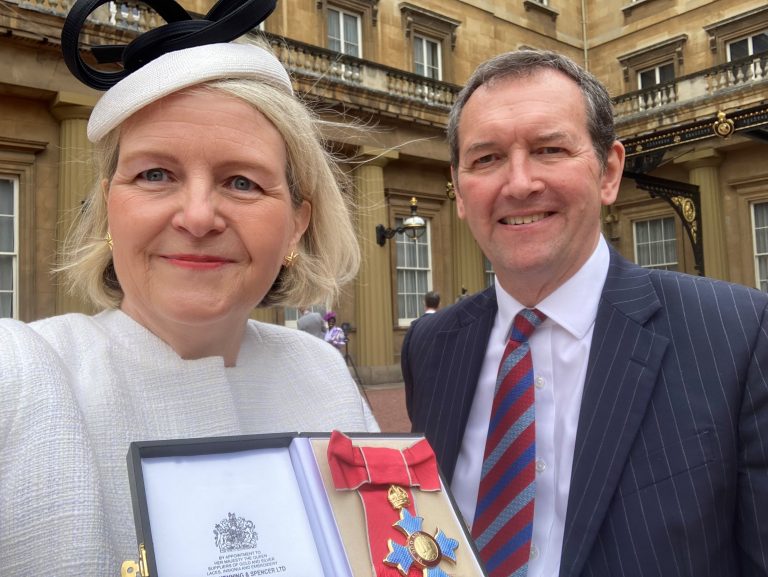 Kilmarnock-Born Kirsty Invested As A Commander Of The British Empire