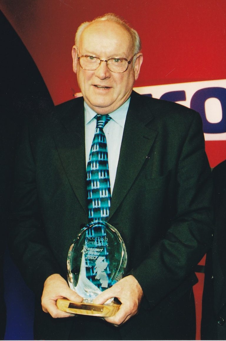 Walter J Ritchie 1931-2024
