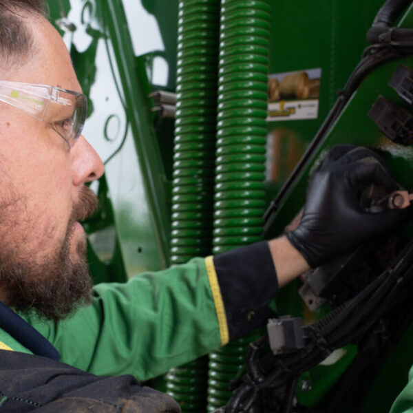 John Deere to Open its Doors for Service Leavers to Visualise a New Career