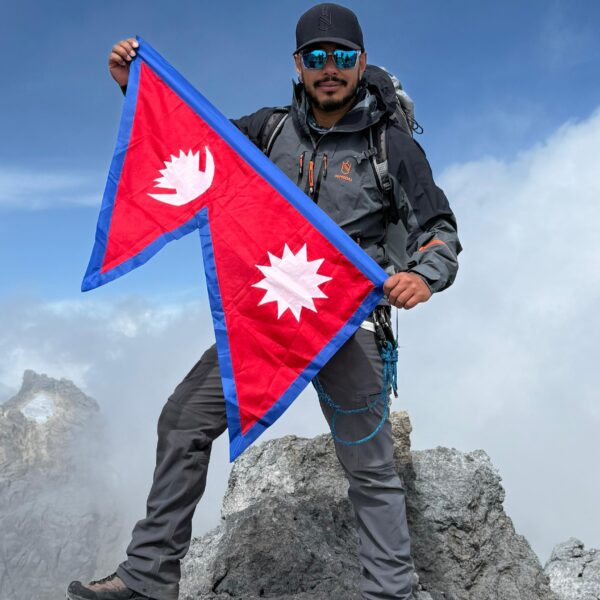 Former Gurkha Completes the Seven Summits